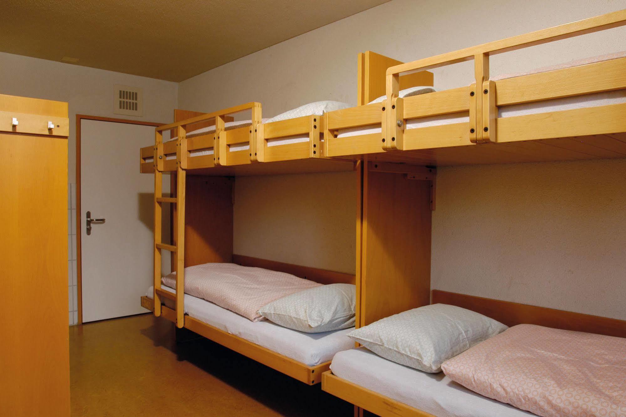 Zug Youth Hostel Экстерьер фото