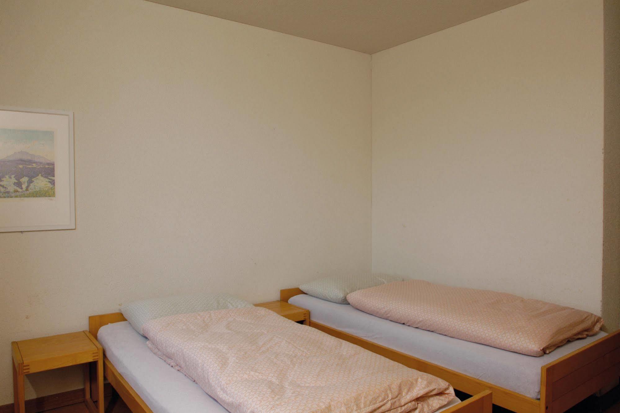 Zug Youth Hostel Экстерьер фото
