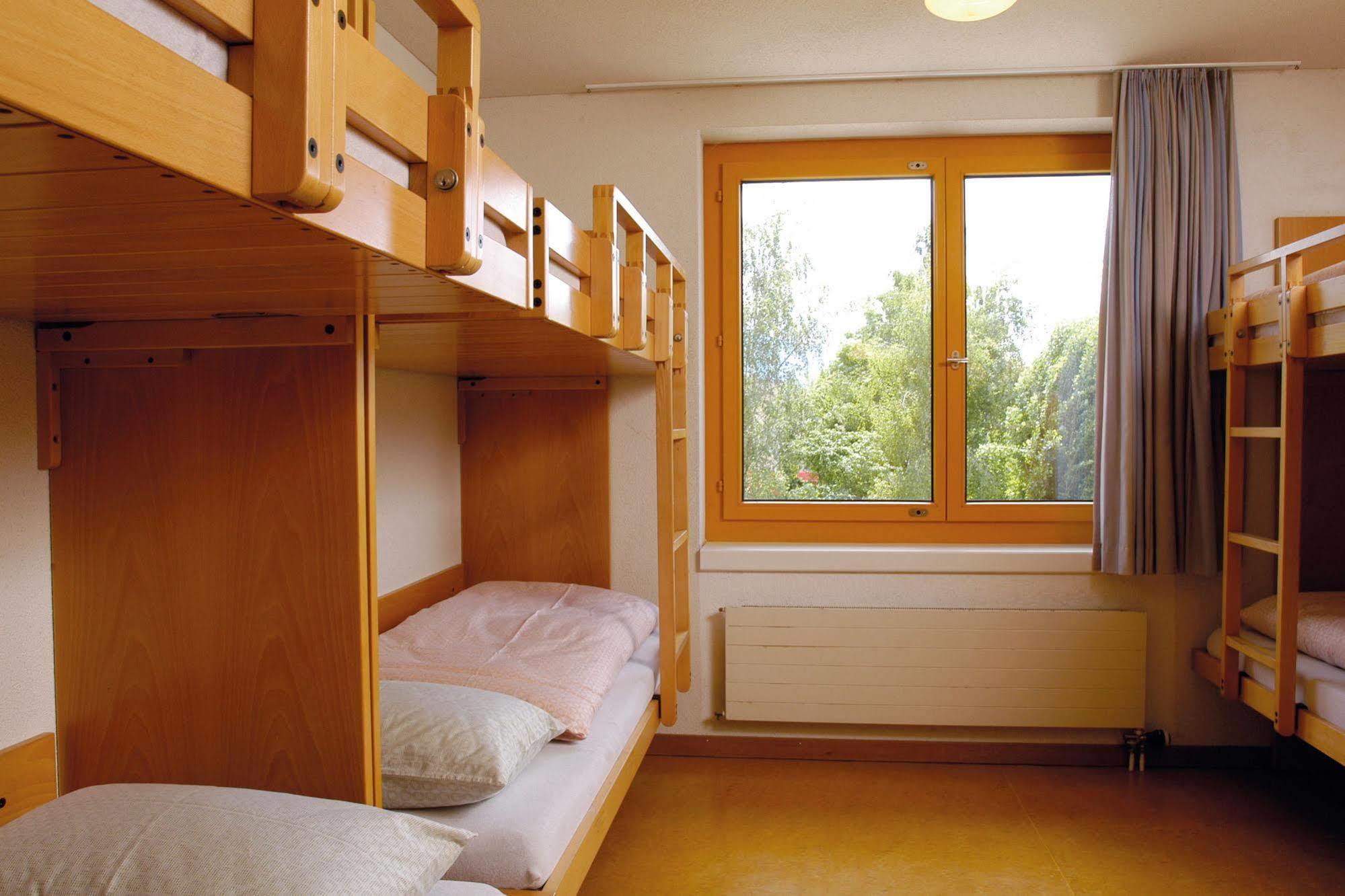 Zug Youth Hostel Экстерьер фото
